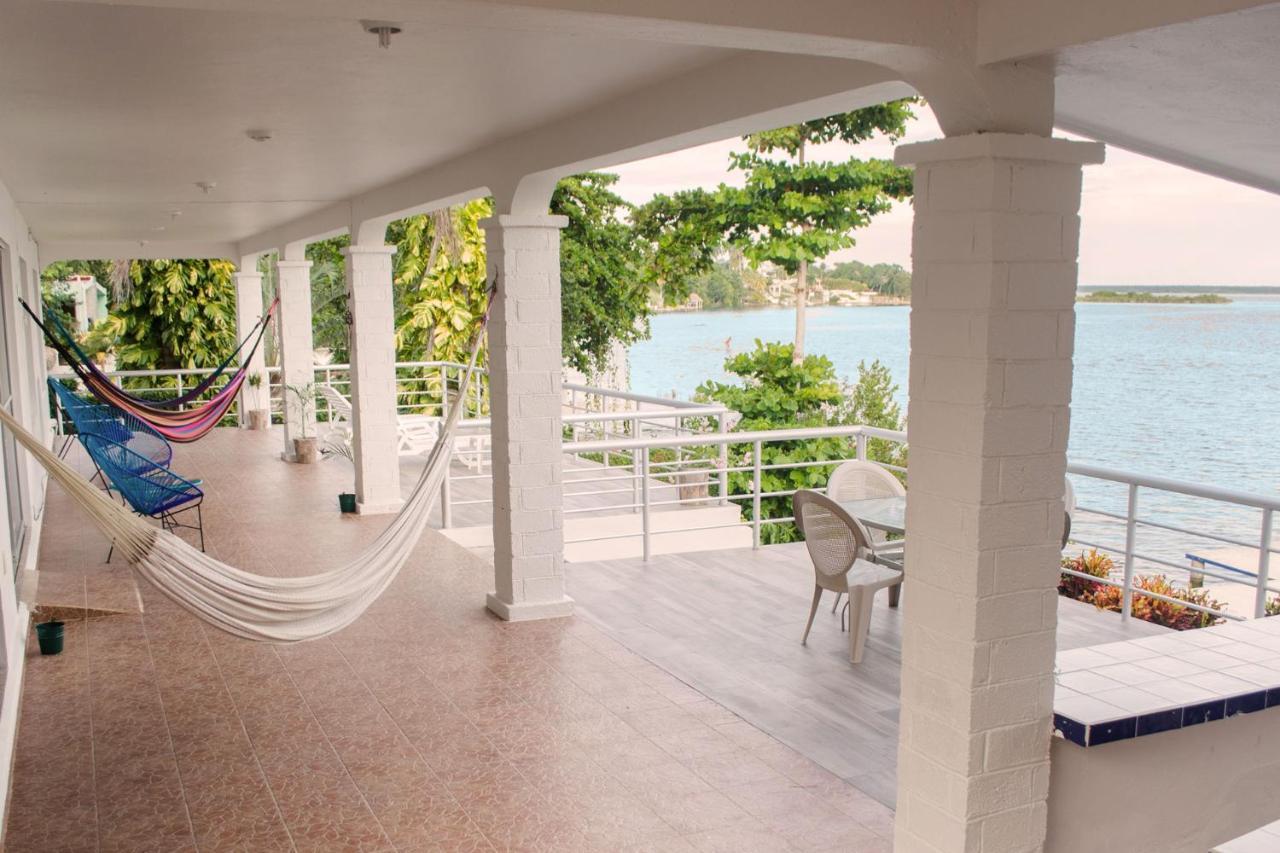 Casa Sol Y Luna Bacalar Bed & Breakfast Bagian luar foto
